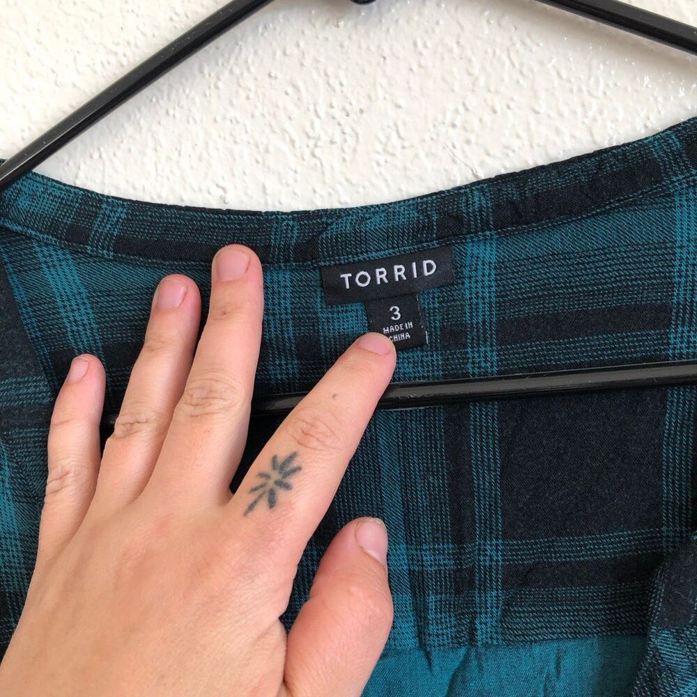 Torrid plaid green jersey button down soft dress size 3 3x - Picture 3 of 5